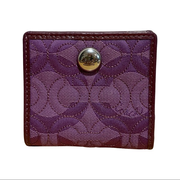 Coach Handbags - 🌺Coach Small Bifold Wallet